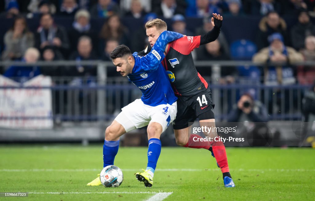 FC Schalke 04 v Hertha BSC - DFB Pokal