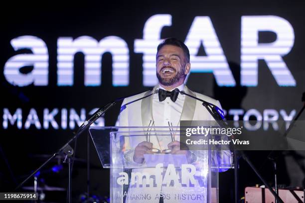 Eric Muscatell Vice President of Development of amfAR gives a speech during the amfAR Gala Mexico City 2020 on February 04, 2020 in Mexico City,...