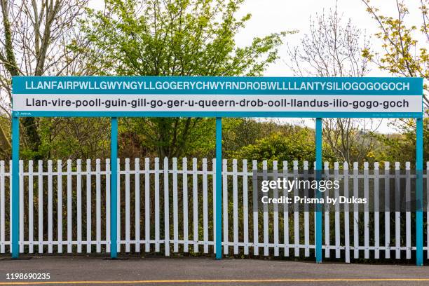 Wales, Anglesey, Llanfairpwllgwyngyllgogerychwyrndrobwlllantsiliogogogoch Station Platform, 30064154.