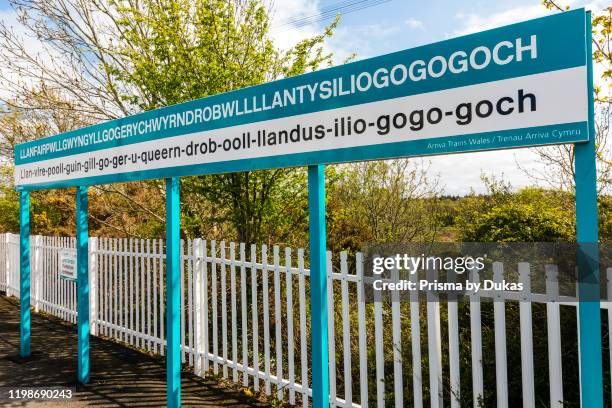 Wales, Anglesey, Llanfairpwllgwyngyllgogerychwyrndrobwlllantsiliogogogoch Station Platform, 30064155.