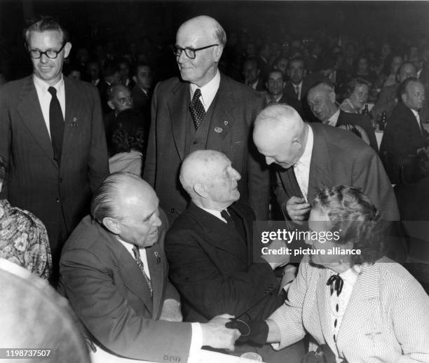 16 Albert Von Kesselring Stock Photos, High-Res Pictures, and Images ...