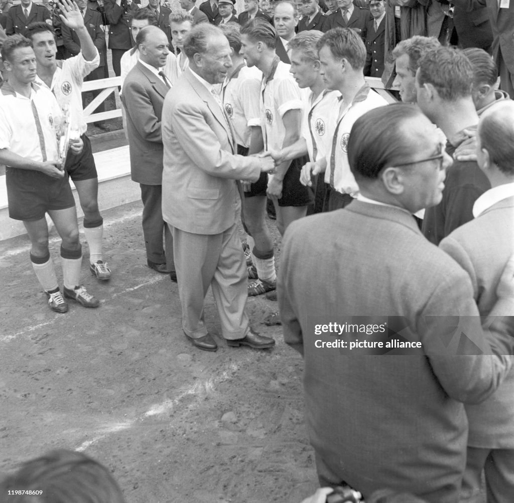Fußball Endspiel um die Deutsche Meisterschaft 1958/1959 News