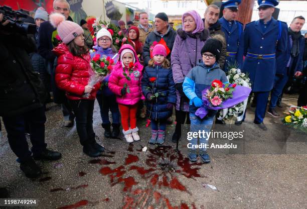 Markale 780 Sarajevo Market Stock Photos, High-Res Pictures, and Images - Getty ...