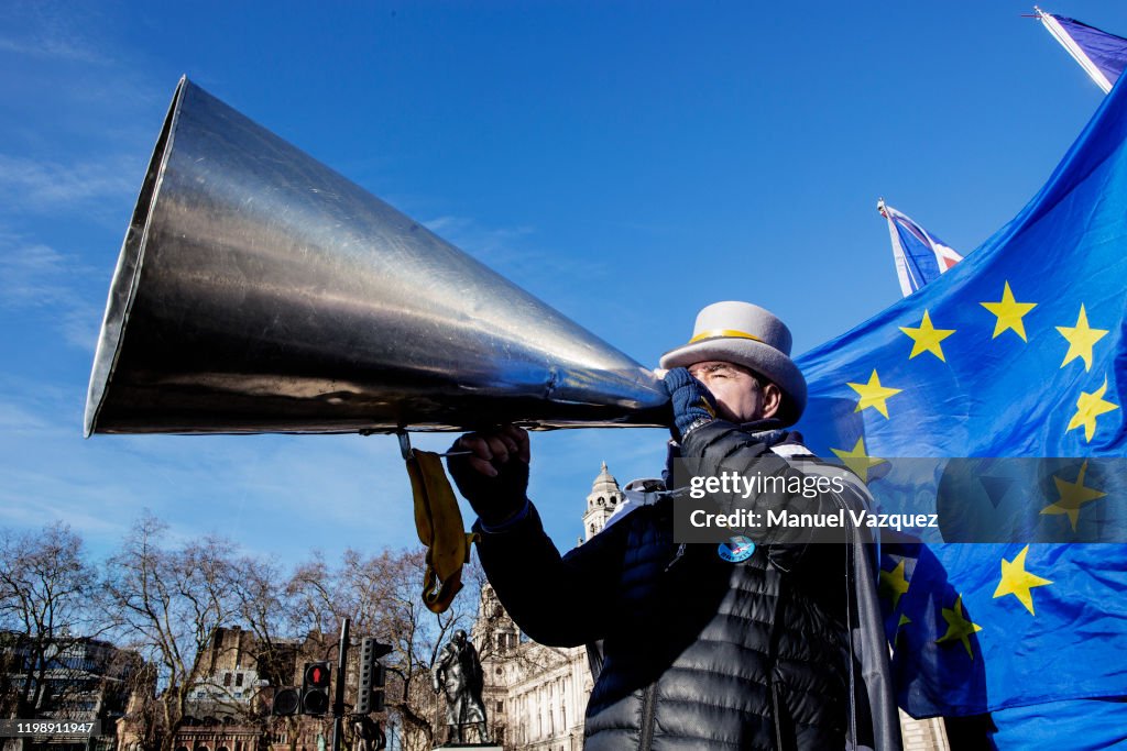 Steve Bray, Liberation France, January 30, 2020