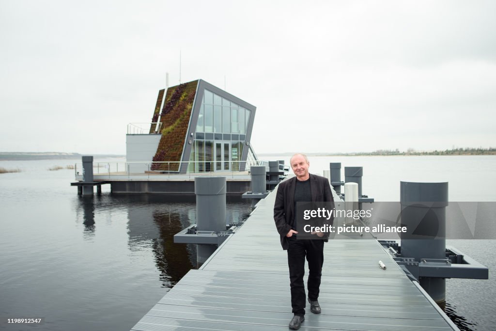 Floating house