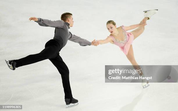 Cate Fleming and Jedidah Isbell of USA compete in Pair Skating Free Skating during day 3 of the Lausanne 2020 Winter Youth Olympics on January 12,...