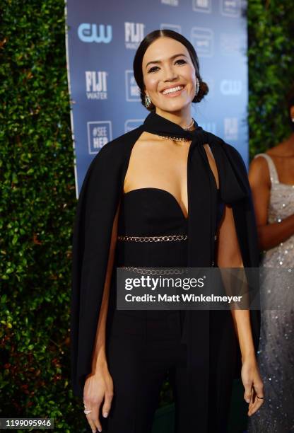 Mandy Moore attends the 25th Annual Critics' Choice Awards at Barker Hangar on January 12, 2020 in Santa Monica, California.