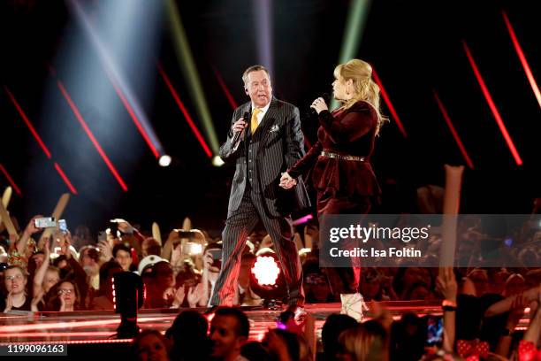 German singer Roland Kaiser and Irish singer Maite Kelly perfrom during the television show "Schlagerchampions - Das grosse Fest der Besten" at...