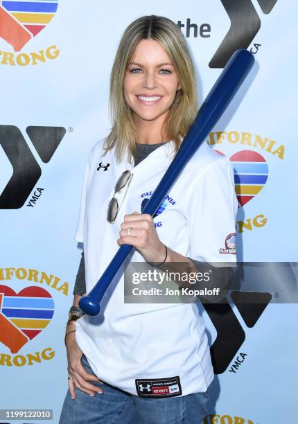 Kaitlin Olson attends California Strong Celebrity Softball Game at Pepperdine University Baseball Field on January 12, 2020 in Malibu, California.