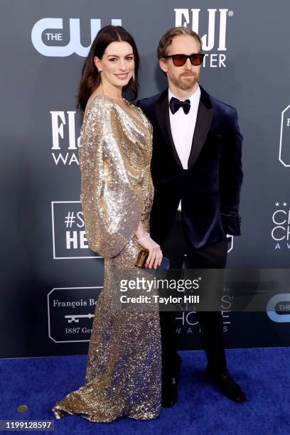 Anne Hathaway and Adam Shulman attend the 25th Annual Critics' Choice Awards at Barker Hangar on January 12, 2020 in Santa Monica, California.