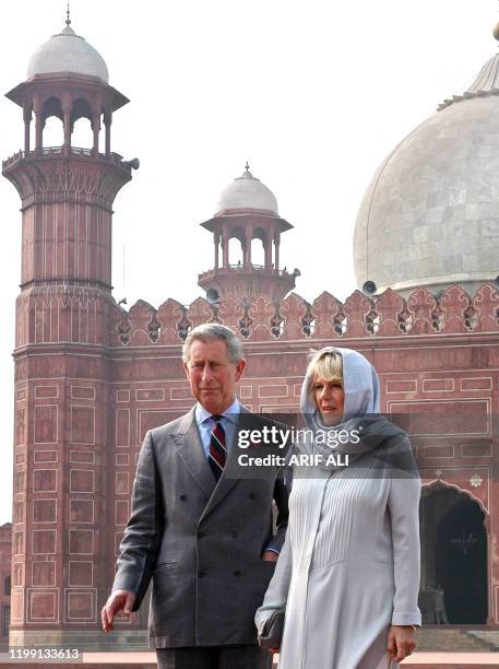 Britain's Prince Charles and his wife Camilla, Duchess of Cornwall, visit the historical Badshahi Mosque in Lahore, 02 Novembrer 2006. Prince Charles...