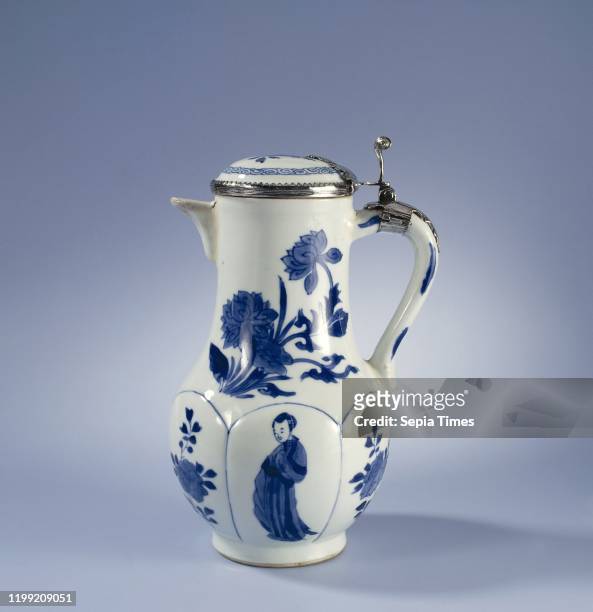 Covered milk jug with lotus plants, flower sprays and Chinese ladies, Porcelain milk jug with pear-shaped body, lid and small, triangular spout,...