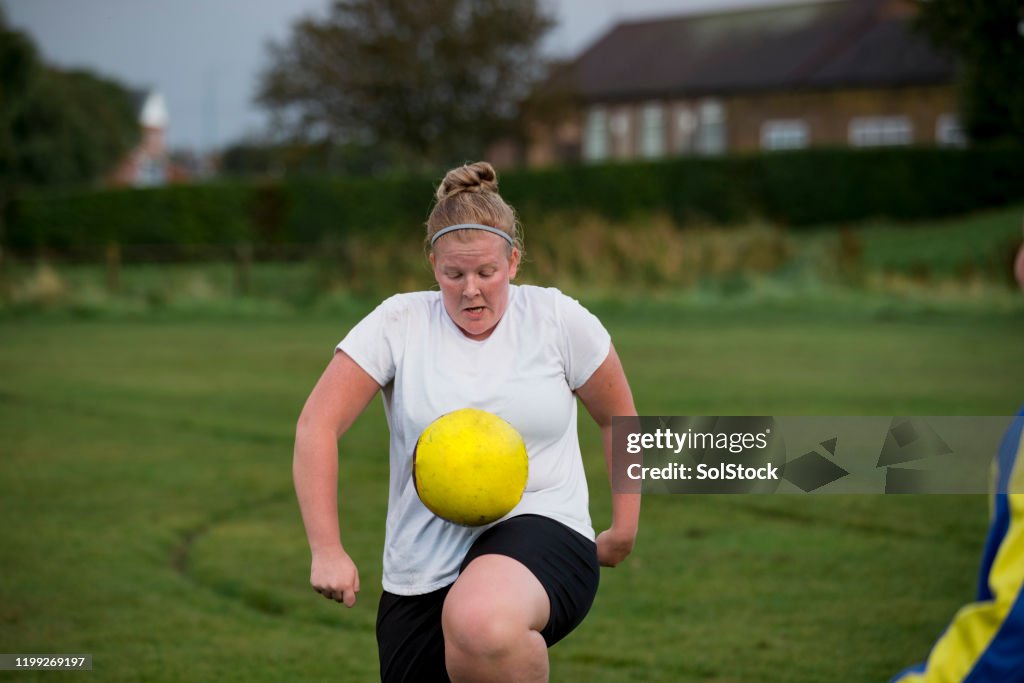 Football Knee Ups