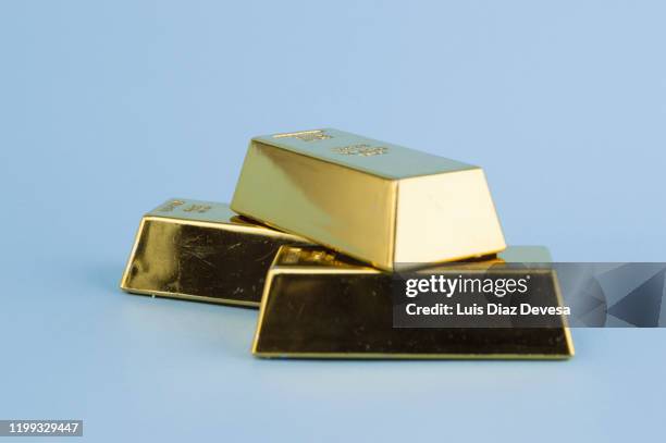 gold bullion fake - gold bars stock pictures, royalty-free photos & images