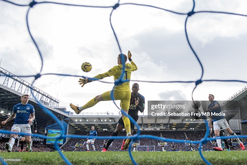 Everton FC v Crystal Palace - Premier League