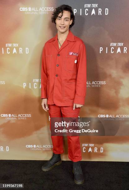 Evan Evagora attends the Premiere of CBS All Access' "Star Trek: Picard" at ArcLight Cinerama Dome on January 13, 2020 in Hollywood, California.