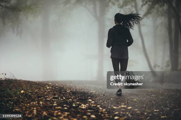 Back View Run Woman Running Back View Photos and Premium High Res Pictures - Getty Images