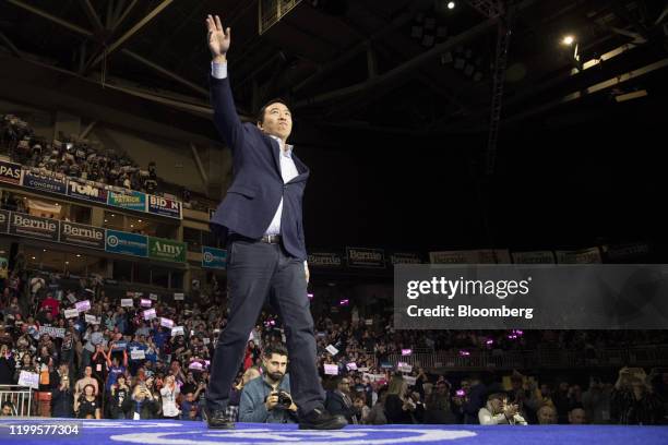 Andrew Yang, founder of Venture for America and 2020 Democratic presidential candidate, walks on stage during the 61st Annual McIntyre-Shaheen 100...