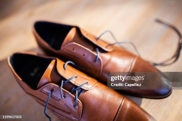 mode - chaussures en cuir - chaussures en cuir stock-fotos und bilder