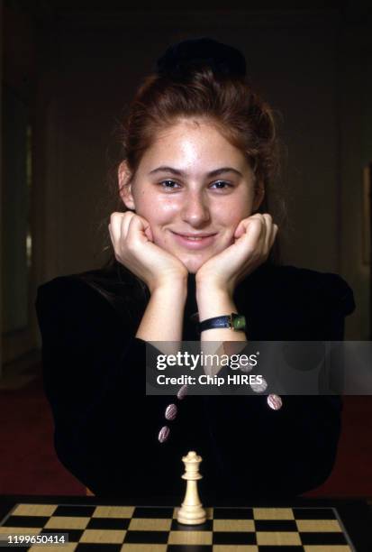 Judit Polgár, joueuse d'échecs hongroise, à Paris le 15 novembre 1992, France.