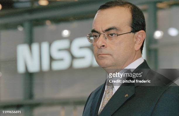 Carlos Ghosn PDG de Nissan au salon de l'automobile à Paris