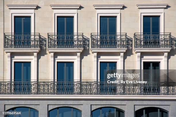 building facade - street style in madrid stock pictures, royalty-free photos & images