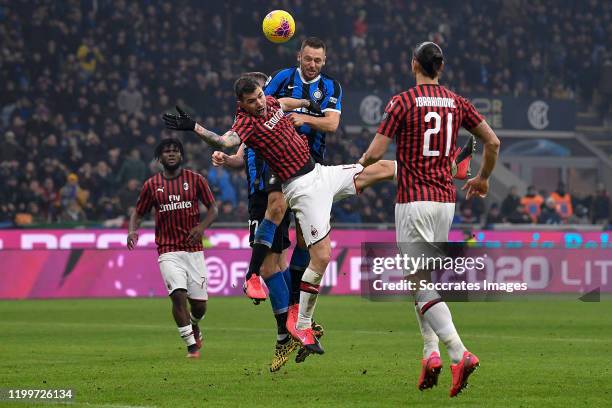 Stefan de Vrij of FC Internazionale Milano, scores the fifth goal to make it 3-2 during the Italian Serie A match between Internazionale v AC Milan...