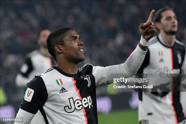 Douglas Costa of Juventus FC celebrate a goal during the Coppa Italia match between Juventus and Udinese Calcio at Allianz Stadium on January 15,...