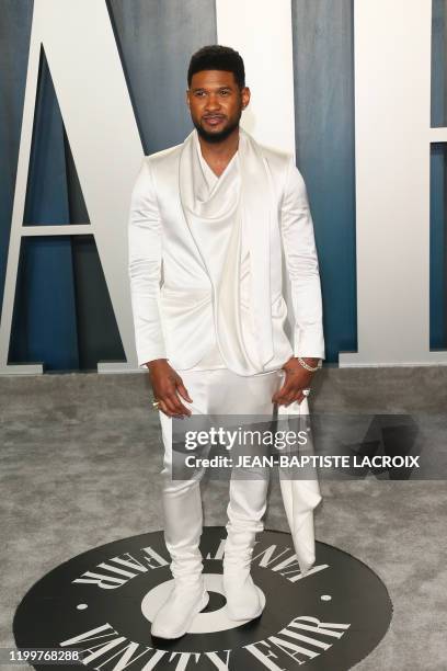 Singer Usher attends the 2020 Vanity Fair Oscar Party following the 92nd Oscars at The Wallis Annenberg Center for the Performing Arts in Beverly...