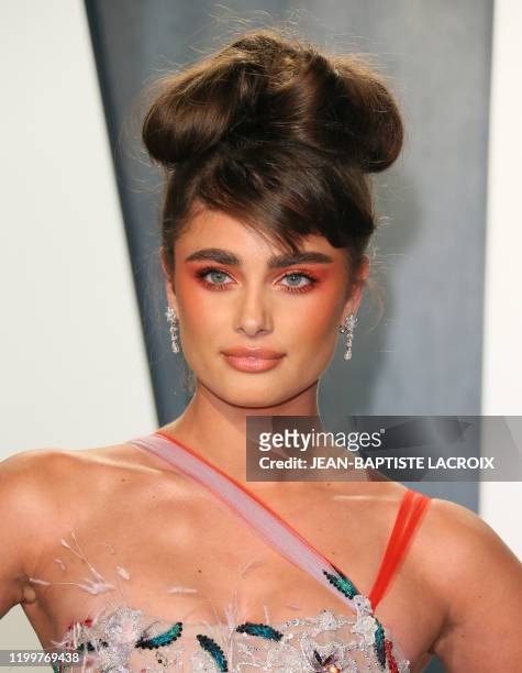 Model Taylor Hill attends the 2020 Vanity Fair Oscar Party following the 92nd Oscars at The Wallis Annenberg Center for the Performing Arts in...