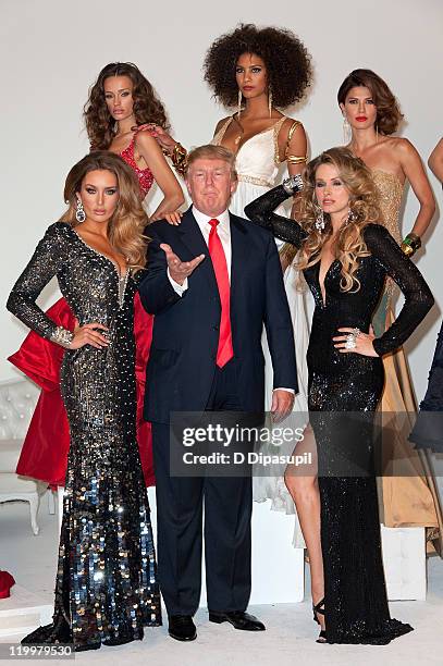 Donald Trump and Miss Ireland 2010 Rosanna Purcell, Miss Kosovo 2008 Zana Krasniqi, Miss France 2009 Chloe Mortaud, Miss Universe 2002 Justine Pasek,...