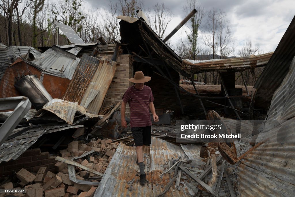 Wytaliba and Torrington Communities Start To Rebuild Following Devastating Bushfires