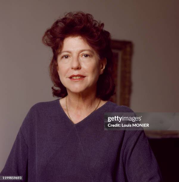 Portrait de la romancière Natacha Michel en 1998, France.