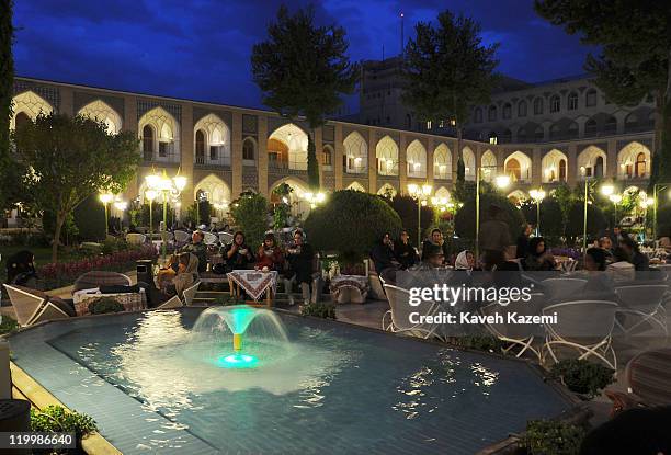 Esfahan Spring 106 Photos & High Res Pictures - Getty Images