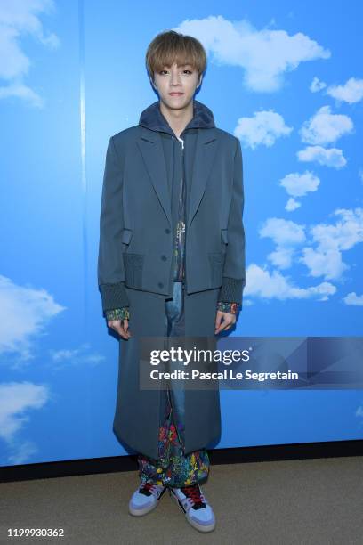 Rapper Pop Smoke attends the Louis Vuitton Menswear Fall/Winter Foto di  attualità - Getty Images