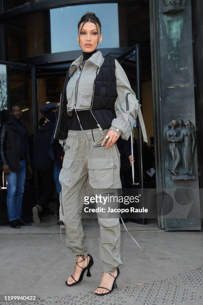 Bella Hadid is seen arriving at Tatras fashion show during Paris Fashion Week - Menswear F/W 2020-2021 on January 16, 2020 in Paris, France.