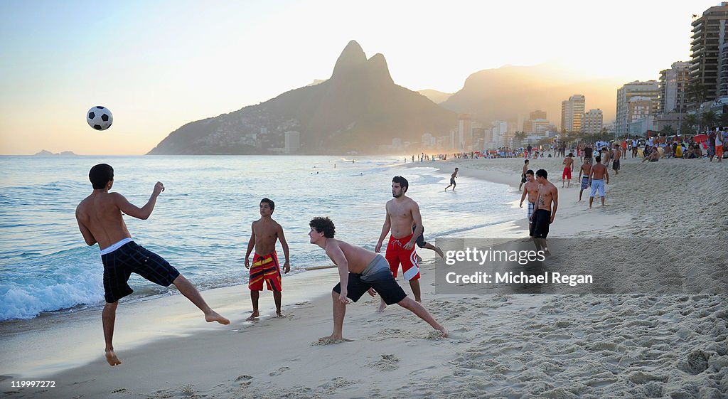 Preliminary Draw of the 2014 FIFA World Cup in Brazil - Previews