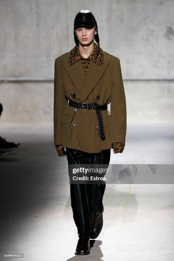 Dries Van Noten : Runway - Paris Fashion Week - Menswear F/W 2020-2021
