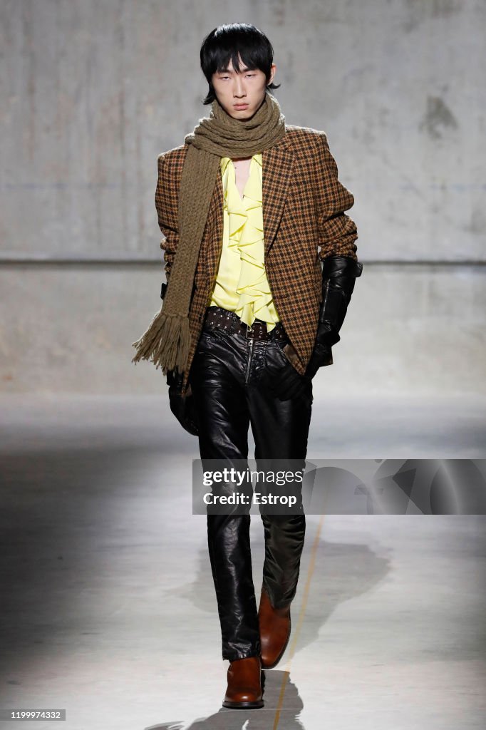 Dries Van Noten : Runway - Paris Fashion Week - Menswear F/W 2020-2021