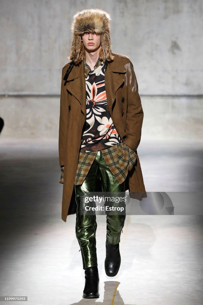 Dries Van Noten : Runway - Paris Fashion Week - Menswear F/W 2020-2021