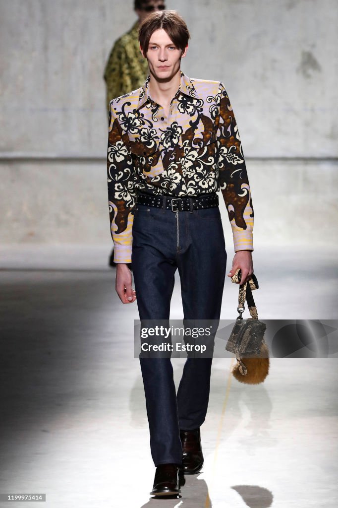 Dries Van Noten : Runway - Paris Fashion Week - Menswear F/W 2020-2021