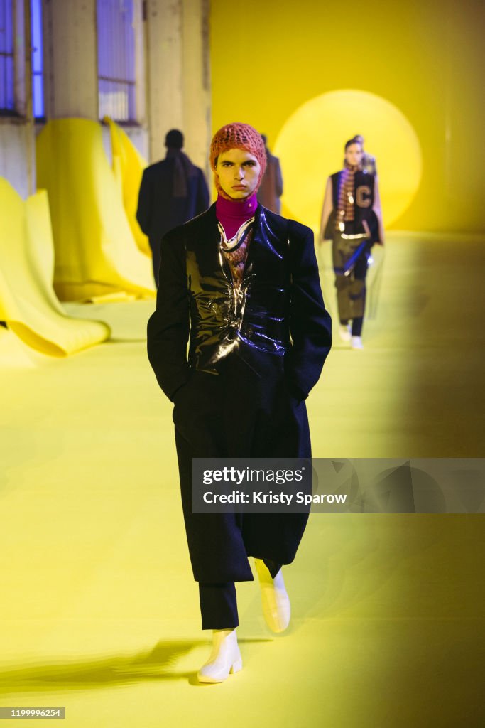 Raf Simons : Runway - Paris Fashion Week - Menswear F/W 2020-2021