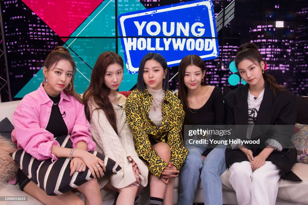 Itzy Visits Young Hollywood Studio