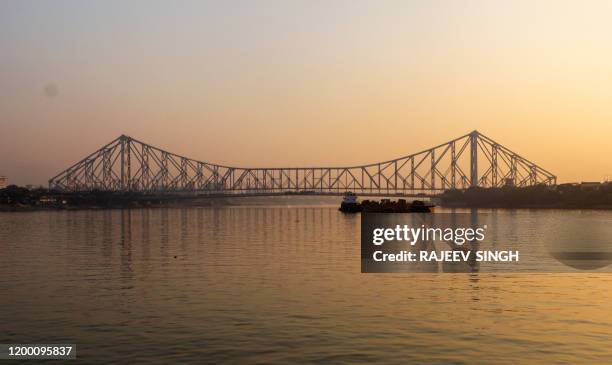 howrah bridge - kolkata bridge stock pictures, royalty-free photos & images