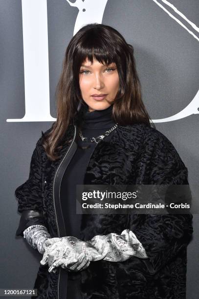 Bella Hadid attends the Dior Homme Menswear Fall/Winter 2020-2021 show as part of Paris Fashion Week on January 17, 2020 in Paris, France.