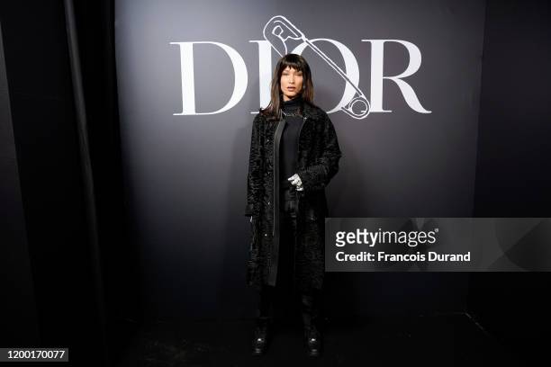 Bella Hadid attends the Dior Homme Menswear Fall/Winter 2020-2021 show as part of Paris Fashion Week on January 17, 2020 in Paris, France.