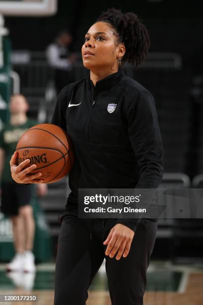 Lindsey Harding of the Sacramento Kings warms up with players before the game against the Milwaukee Bucks on February 10, 2020 at the Fiserv Forum...