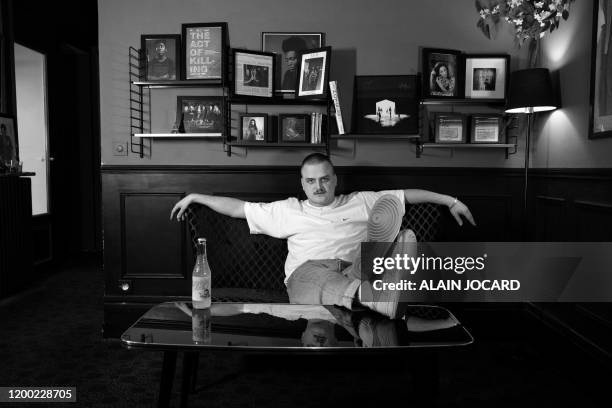 Glints Singer 54 Maarschalk Stock Photos, High-Res Pictures, and Images - Getty Images