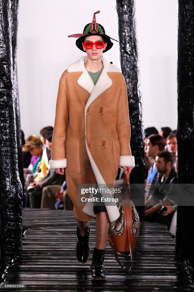 Loewe : Runway - Paris Fashion Week - Menswear F/W 2020-2021