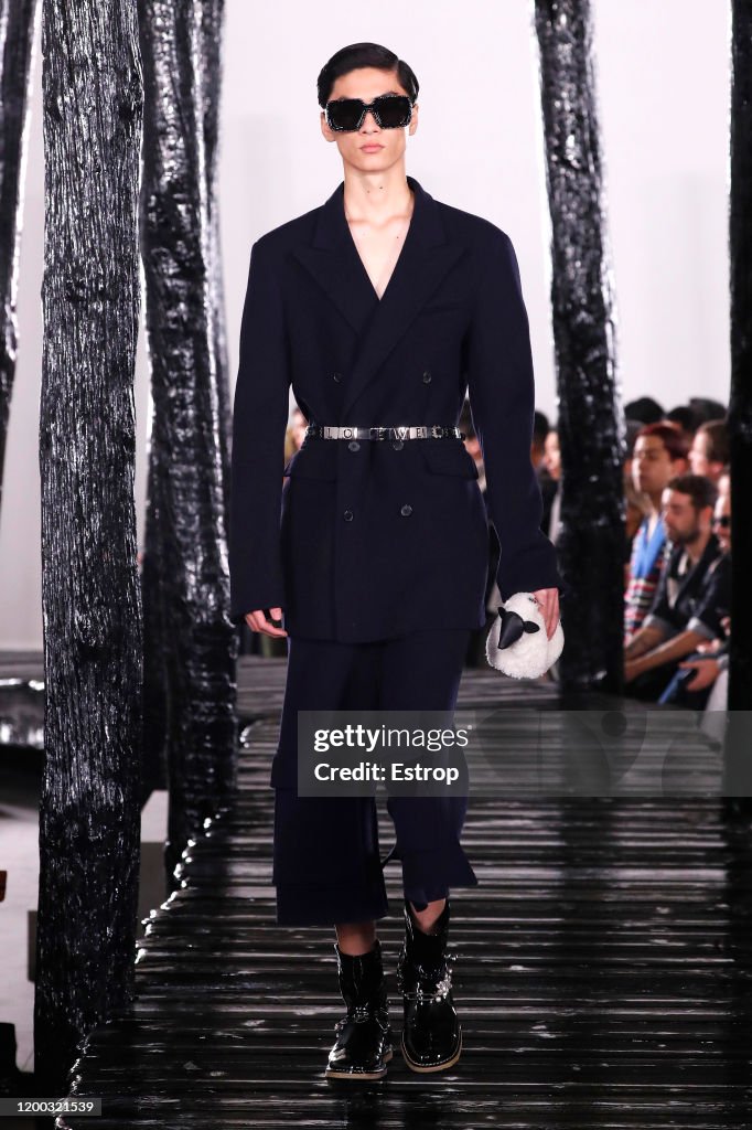 Loewe : Runway - Paris Fashion Week - Menswear F/W 2020-2021